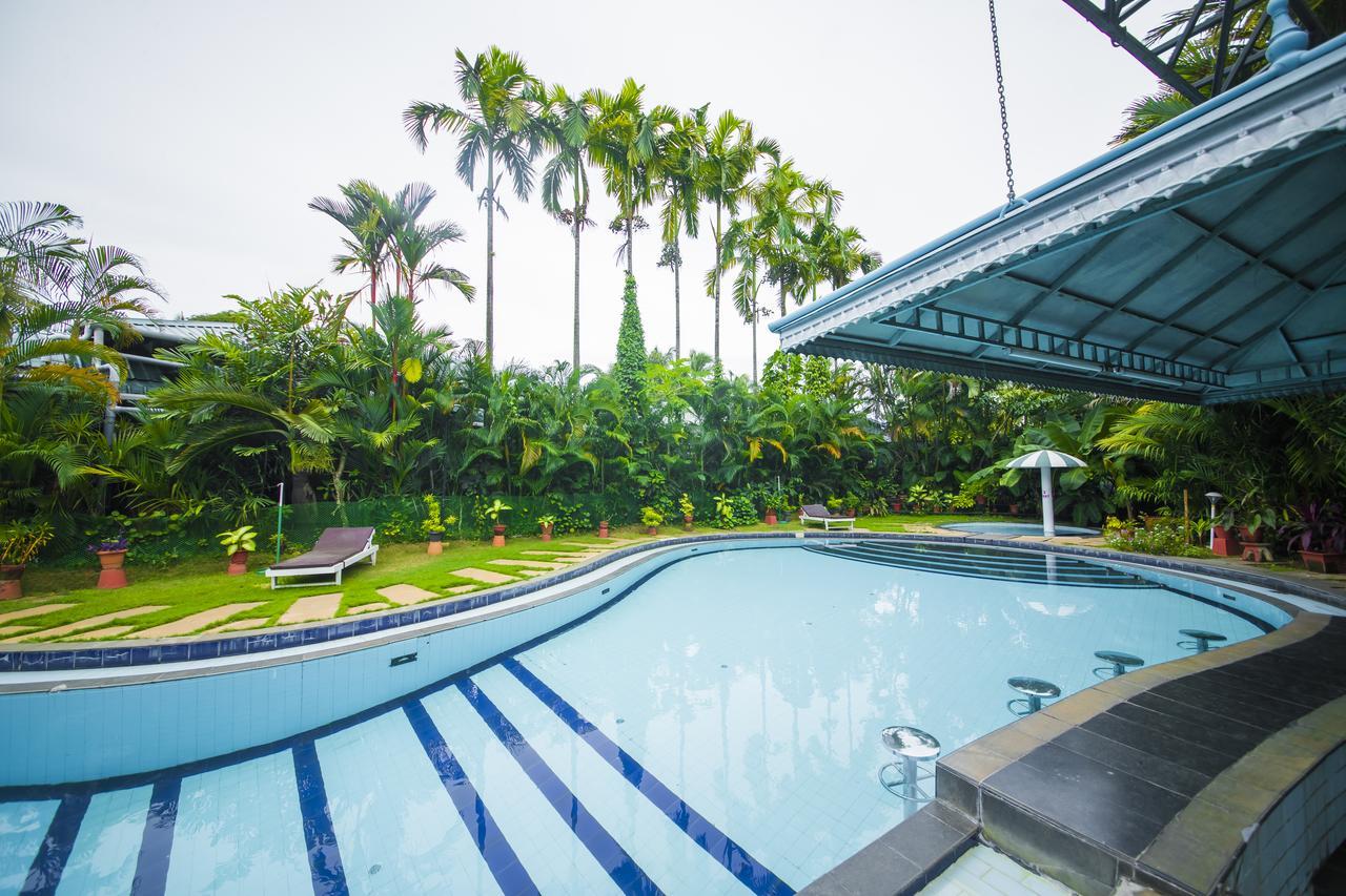 Hotel The Renai Cochin Kochi Exteriér fotografie